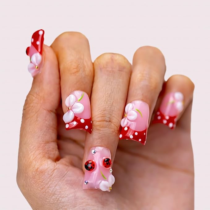 3D petals And Ladybugs