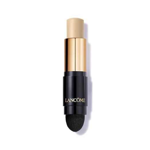 140 Ivoire N: fair-light skin with neutral undertones
