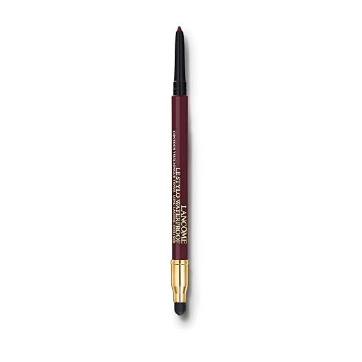 10 Ruby Fever: matte burgundy