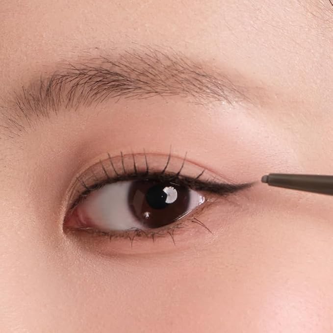 02 Dark Brown