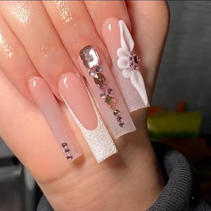 Light Pink Nail Rhinestones