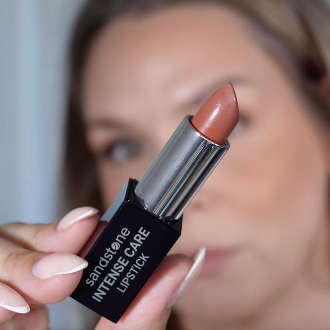 46 Naked Lips