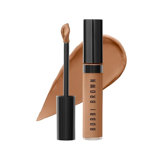 18 Almond (Medium brown with yellow undertones; for medium to dark skin)
