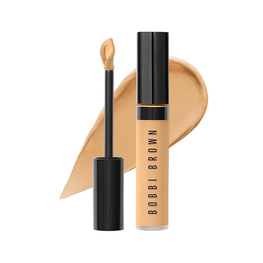 13 Warm Natural (A golden beige with yellow undertones; for medium to dark skin)