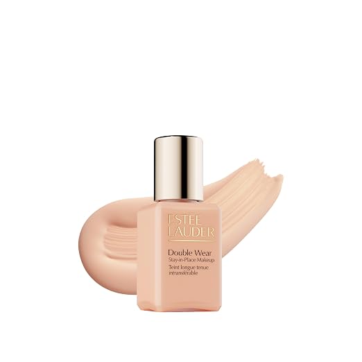 2C0 Cool Vanilla - Light-medium with cool pink undertones