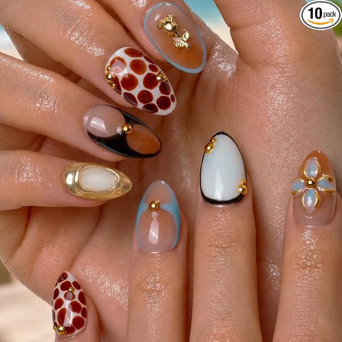 3D Petals And Golden Flowers