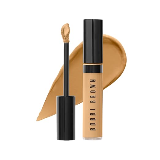16 Golden (Golden light brown with olive and yellow undertones; for dark skin)