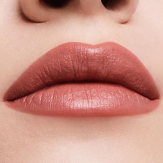 822 Make You Blush - A bright pink with a cool undertone