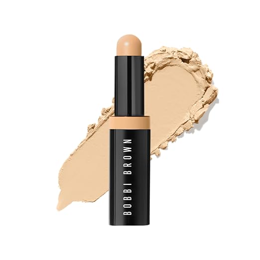 04 Cool Sand (Cool light beige with pink undertones; for fair to light skin)