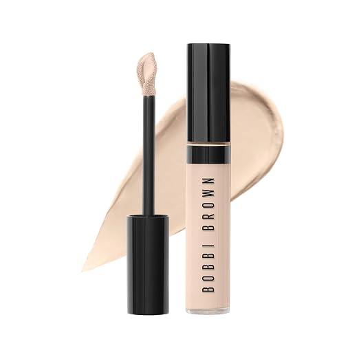02 Ivory (Very light beige with pink undertones; for very light skin)