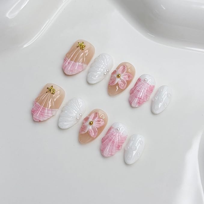 Handmade Almond Nails 31