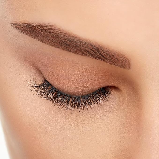 Naked Lashes 424