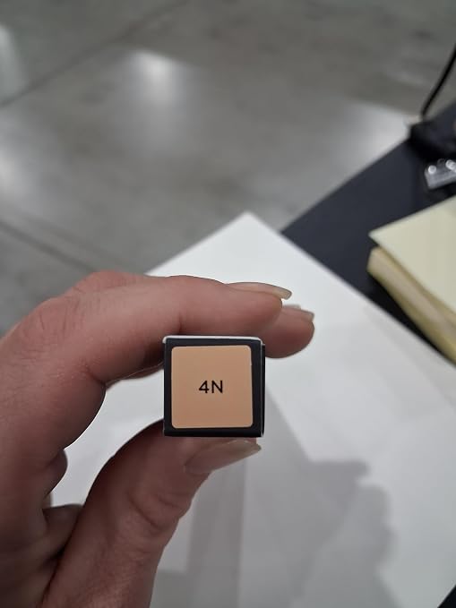 4N - medium to deep with neutral undertones (08)