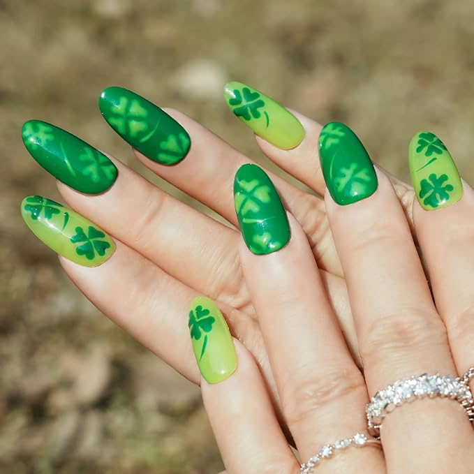 Clover Glow Rush