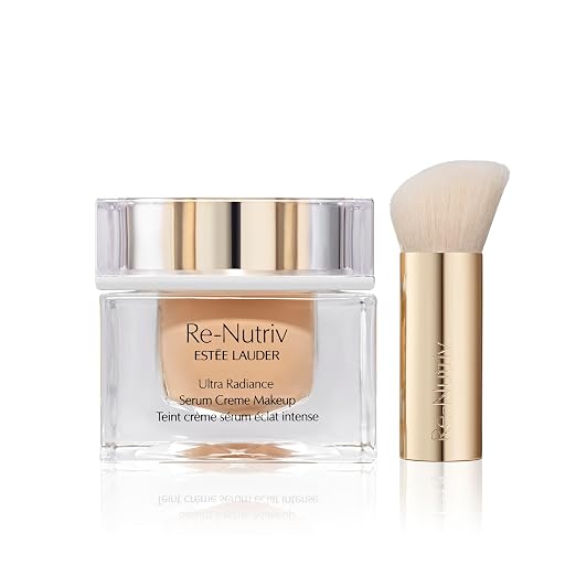2W0 Warm Vanilla - Light-medium with warm yellow undertone