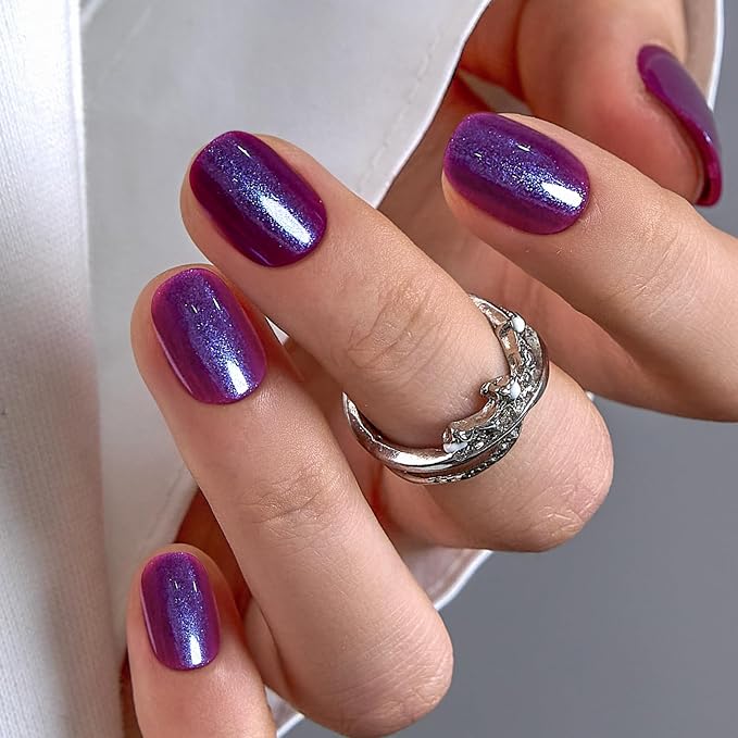 A9 -Pearlescent nails
