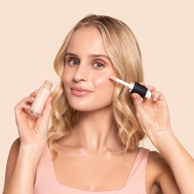 #200 - Light with Neutral + Slight Peach Undertones