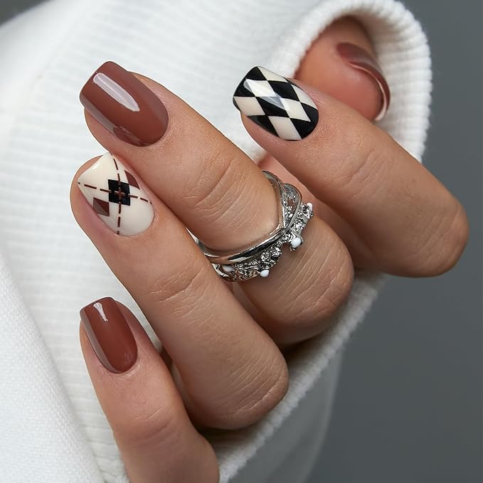 Geometric Brown Black