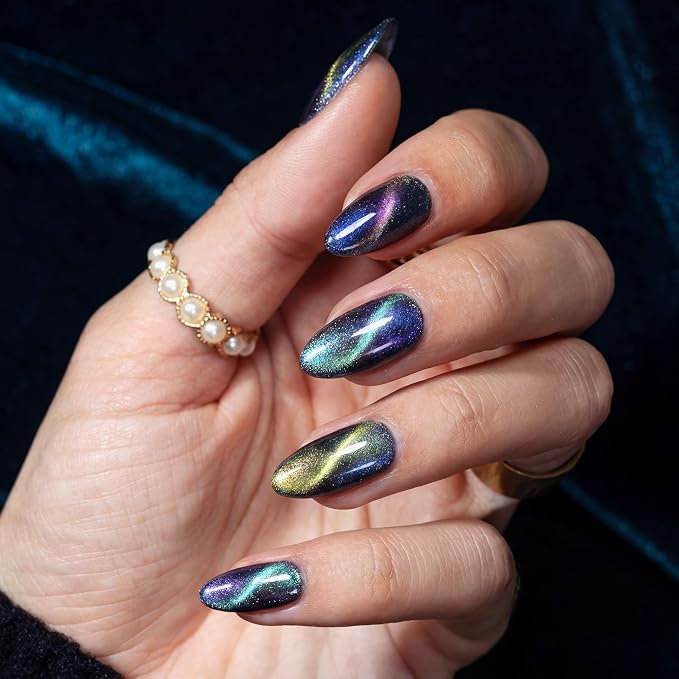 Glitchy Glam