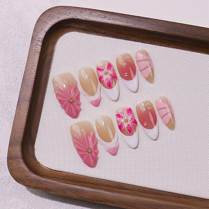 Handmade Almond Nails 32