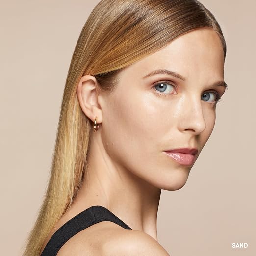 05 Sand (Light beige with yellow undertones; for fair to light skin)