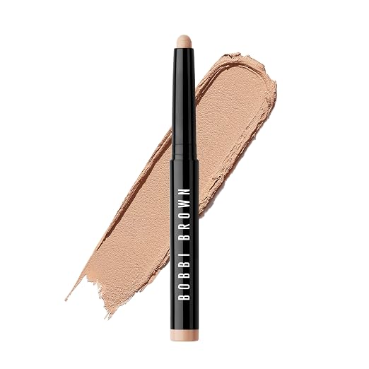 02 Vanilla (A warm cream, matte)