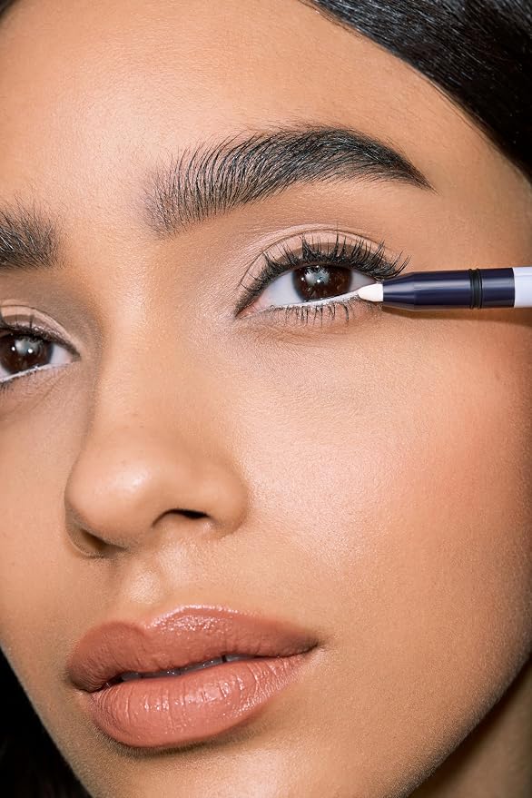 White (Opaque White)