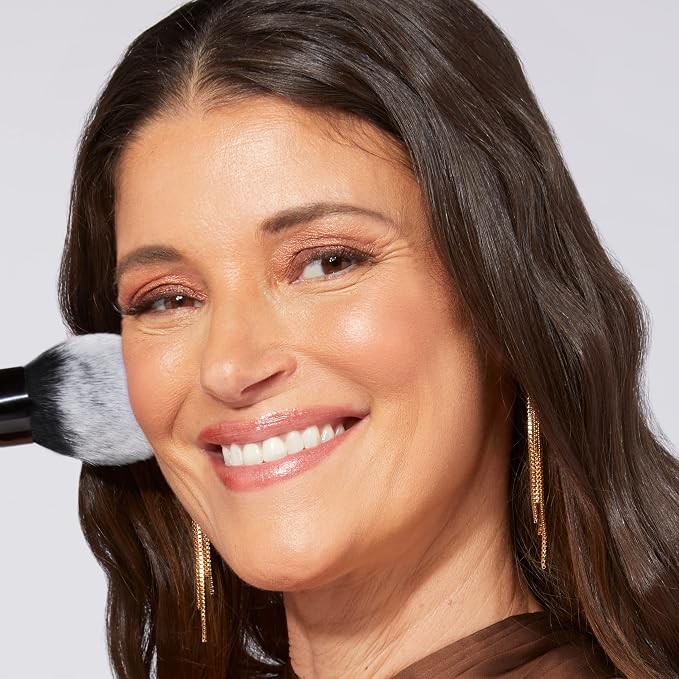 Fair + Classic Bronzer Brush