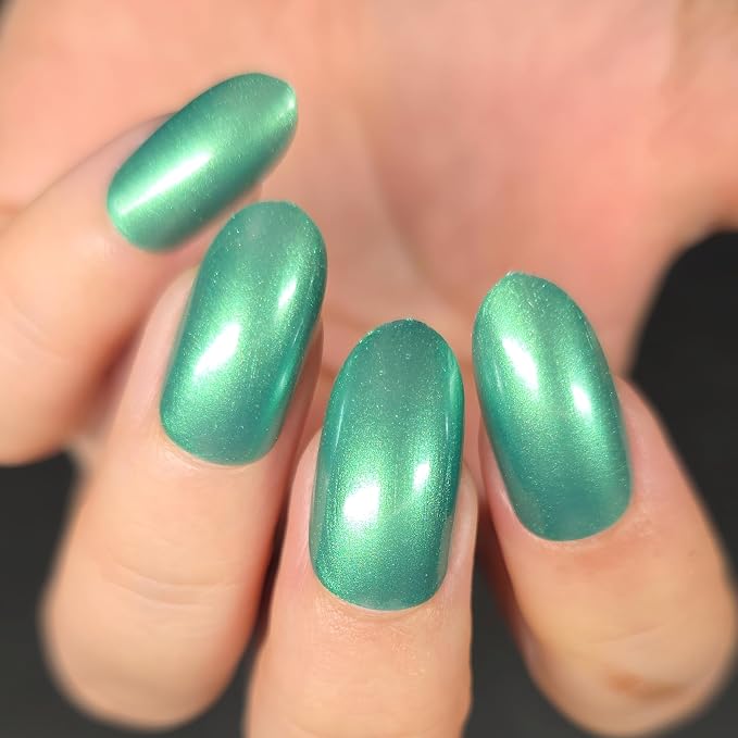 Evergreen Kisses