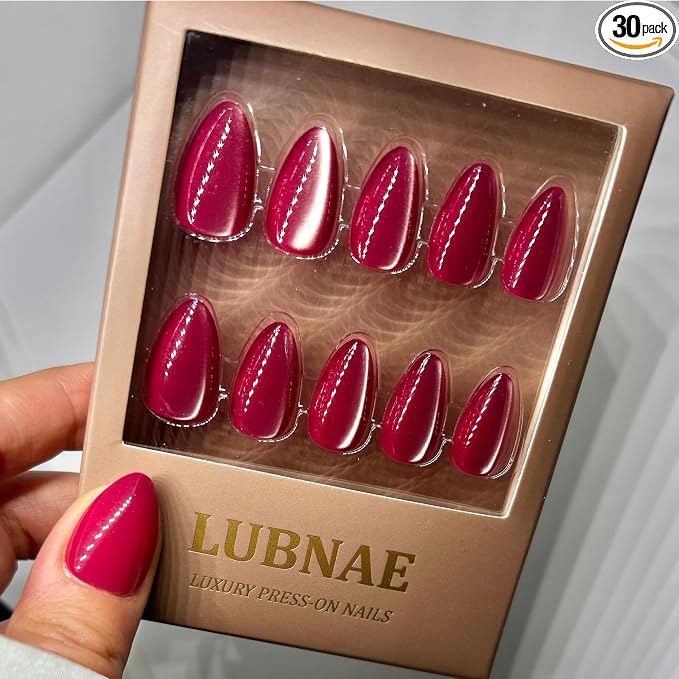 Elegant Cat Eye